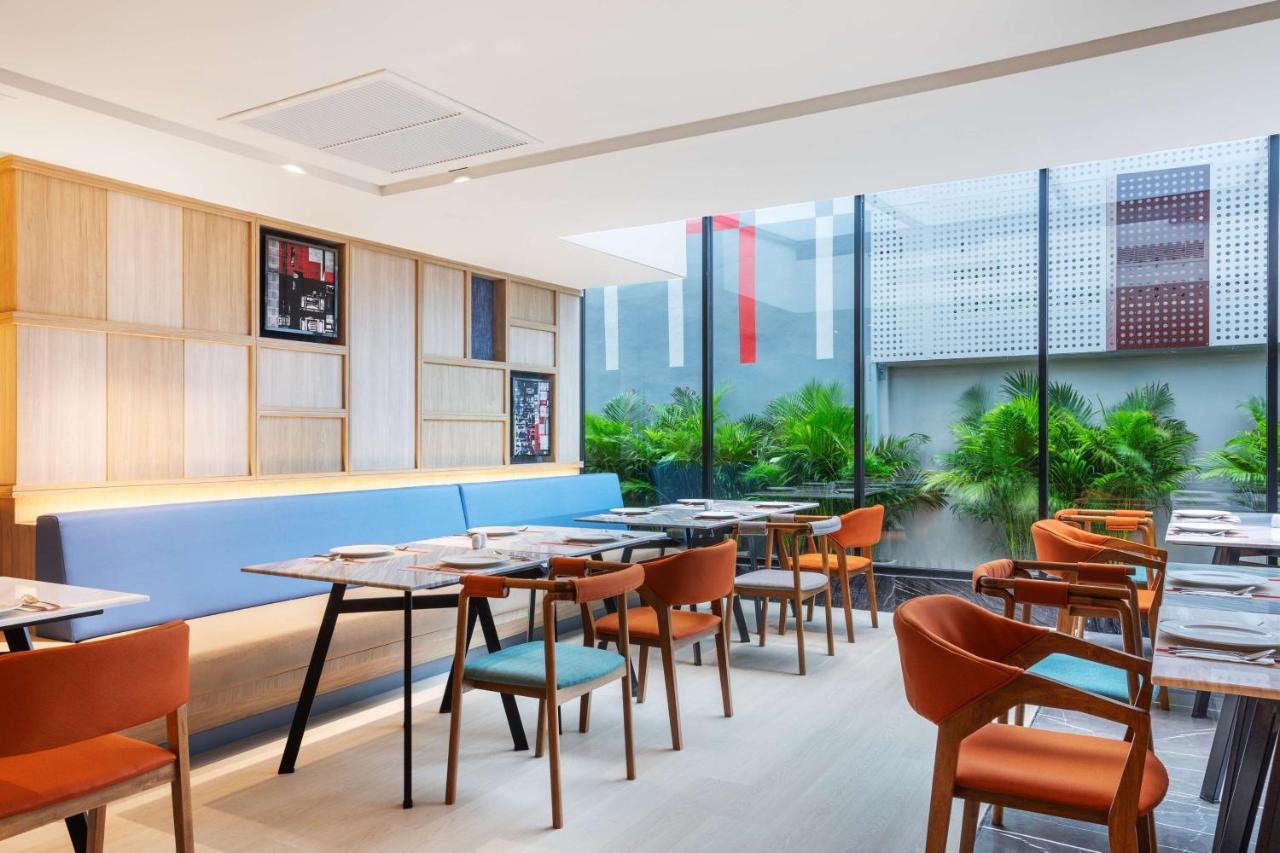 Best Western Click Sathorn 11 Bangkok Exteriör bild