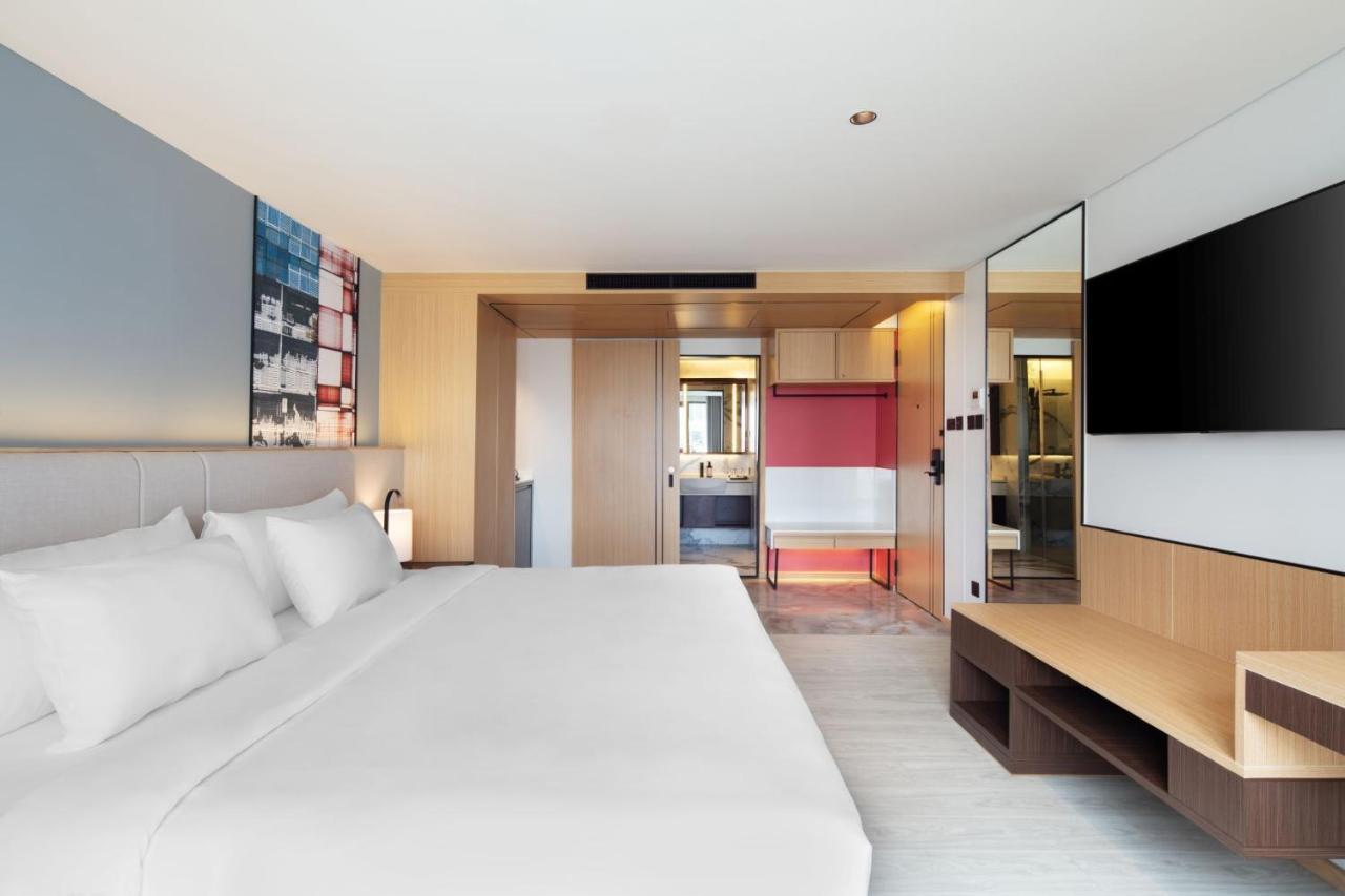 Best Western Click Sathorn 11 Bangkok Exteriör bild