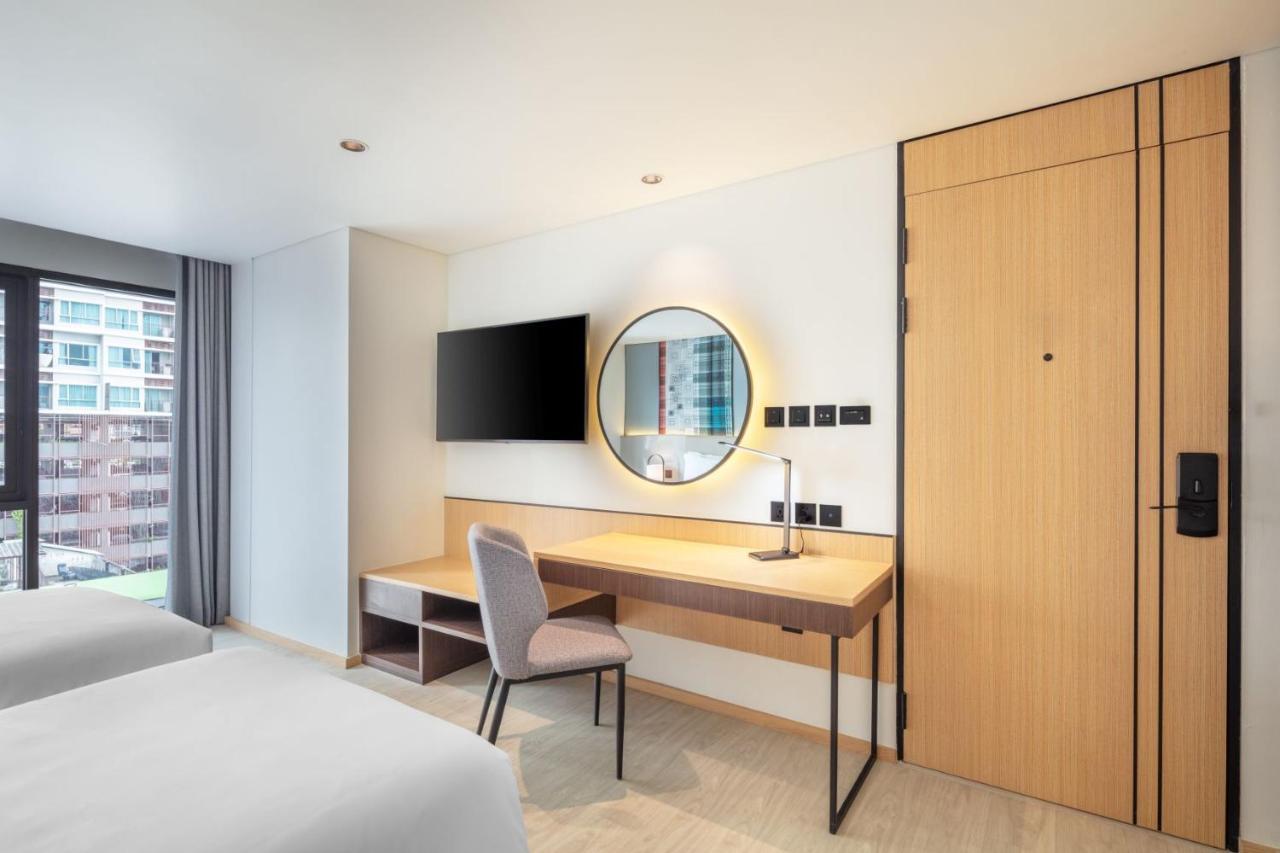 Best Western Click Sathorn 11 Bangkok Exteriör bild