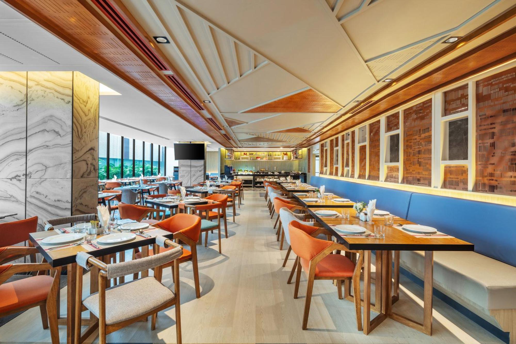 Best Western Click Sathorn 11 Bangkok Exteriör bild