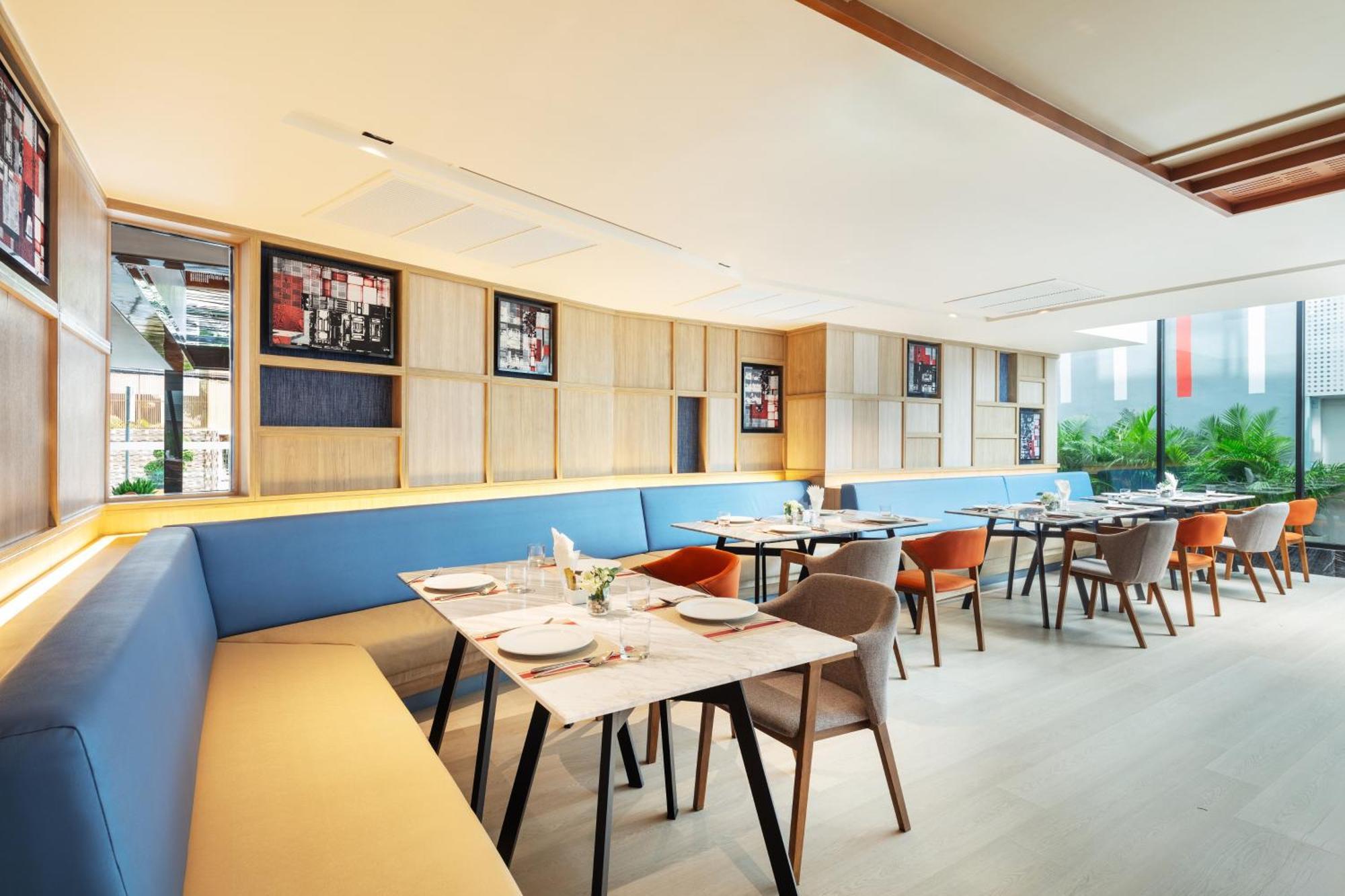 Best Western Click Sathorn 11 Bangkok Exteriör bild