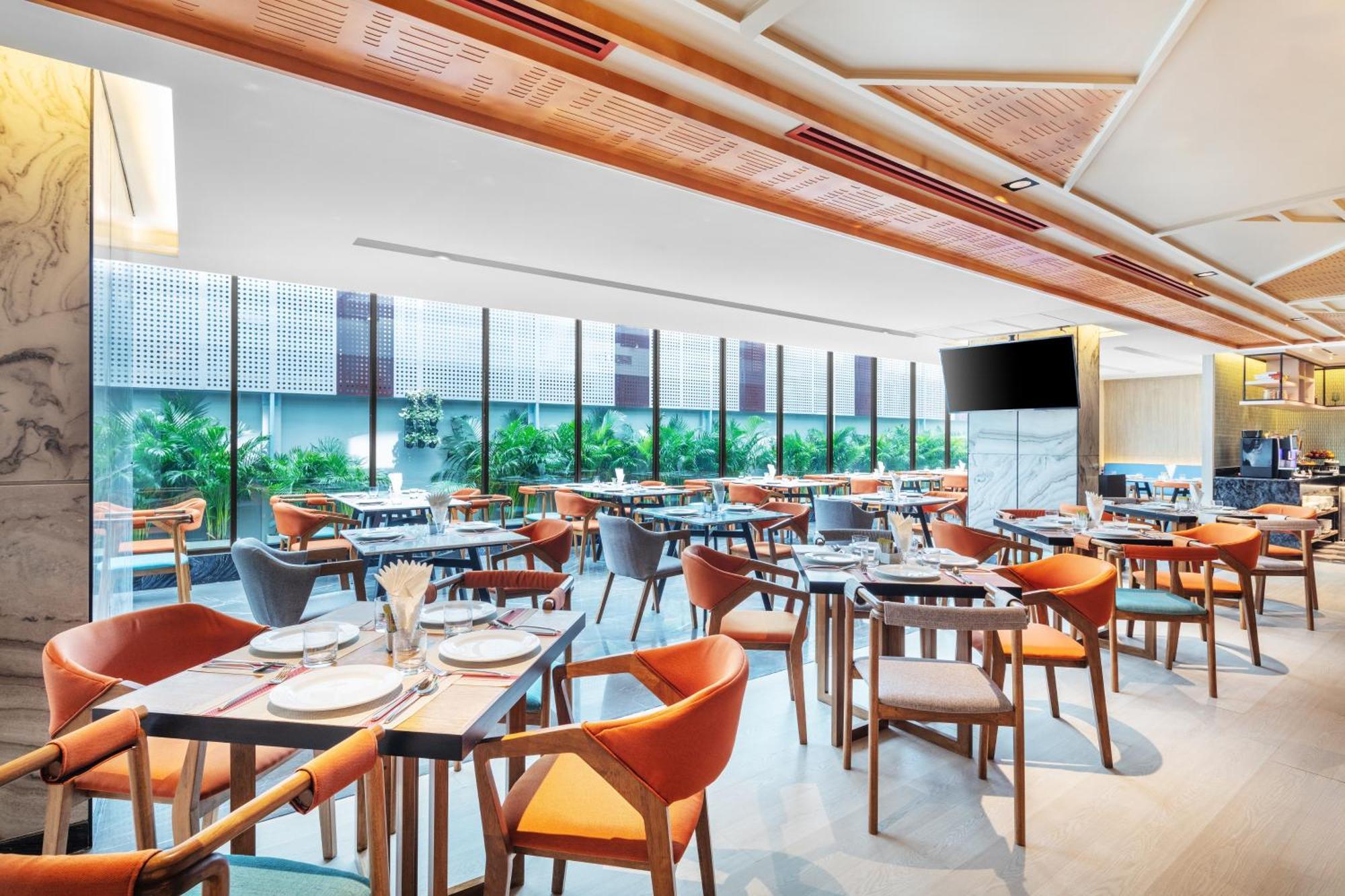 Best Western Click Sathorn 11 Bangkok Exteriör bild